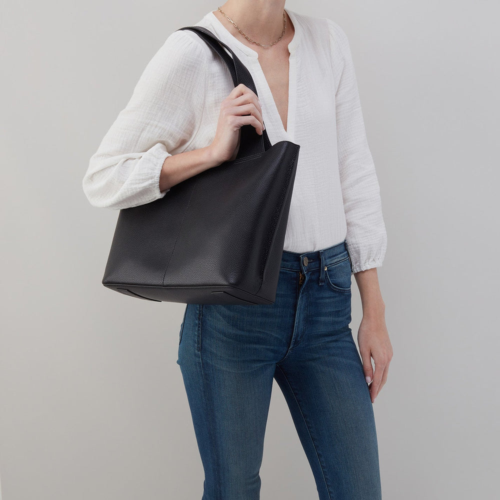 Vida Tote In Micro Pebbled Leather - Black