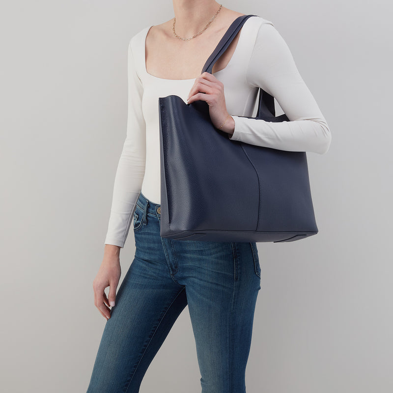 Vida Large Tote In Micro Pebbled Leather - Mood Indigo