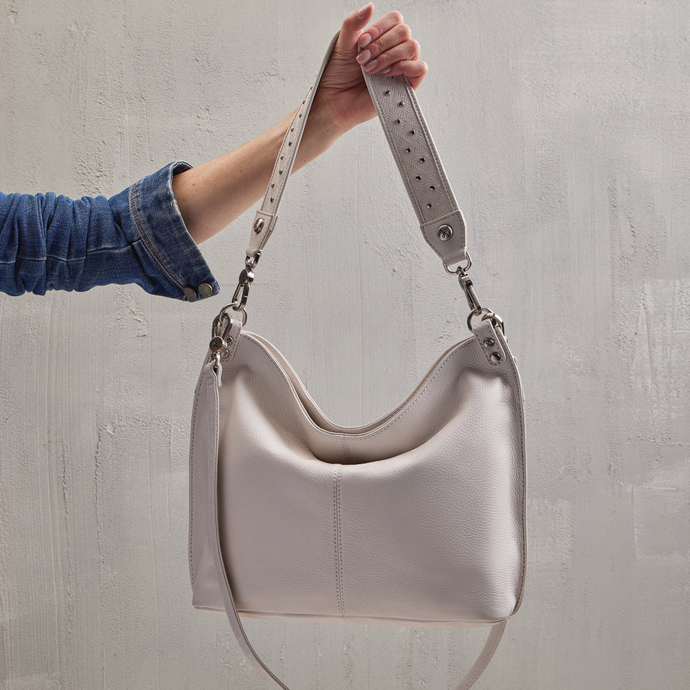 Pier Shoulder Bag in Pebbled Leather - White