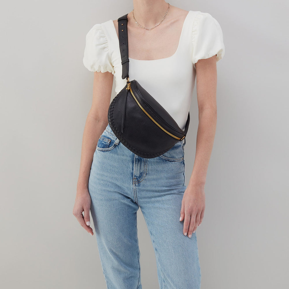 Juno Belt Bag In Pebbled Leather - Black