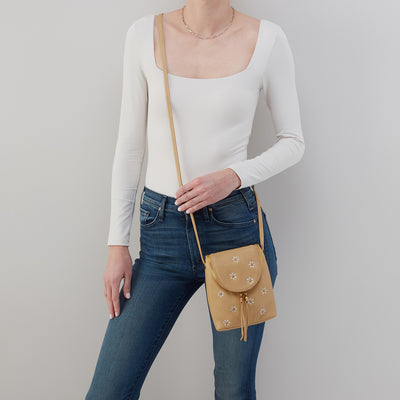 Fern Crossbody In Pebbled Leather - Buttercup