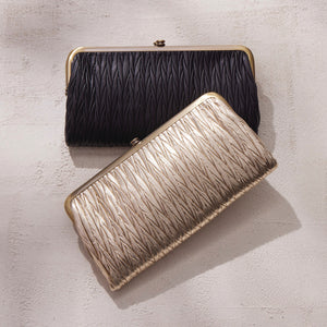Lauren Clutch-Wallet In Soft Pleated Leather - Gold