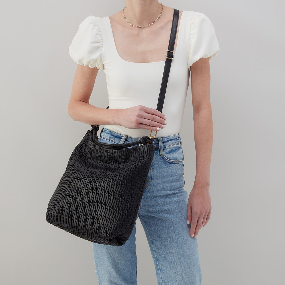 Lindley Hobo In Soft Pleated Leather - Black