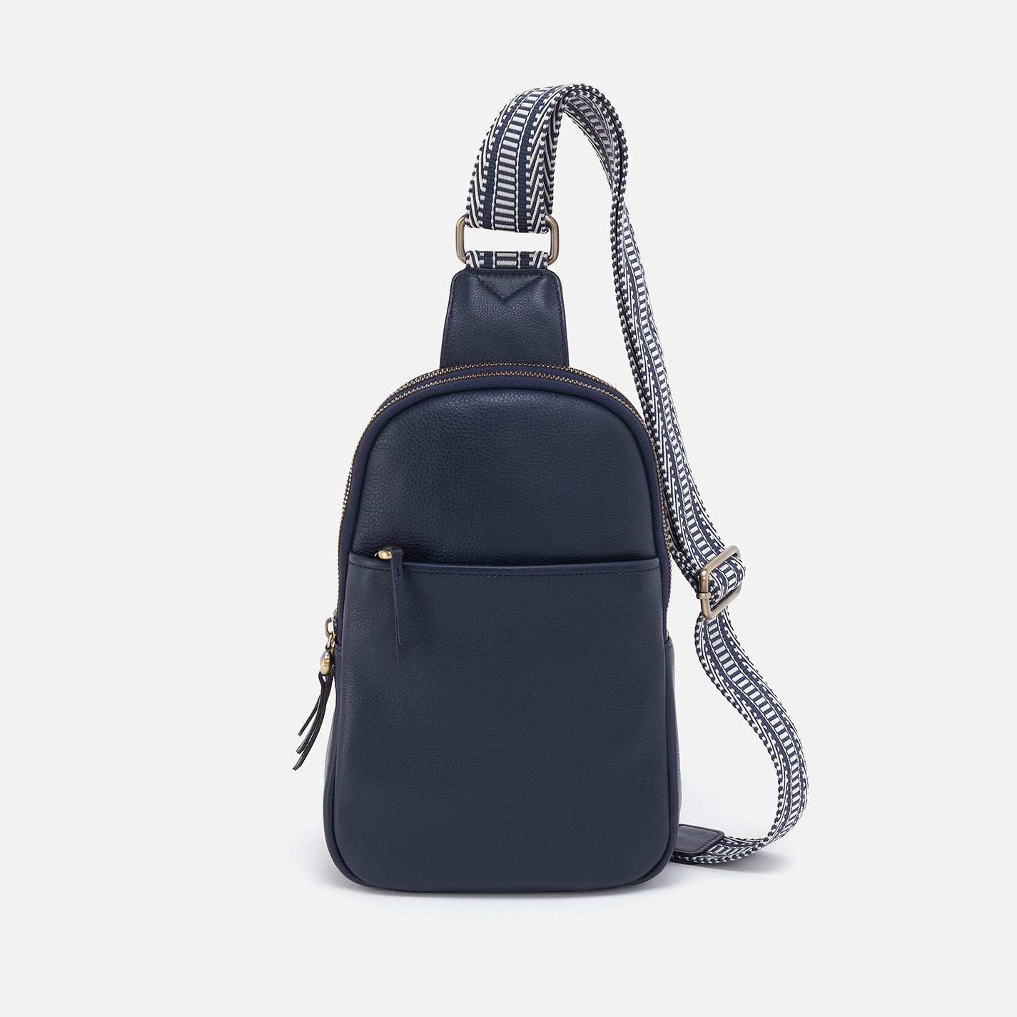 Cass Sling In Pebbled Leather - Sapphire – HOBO