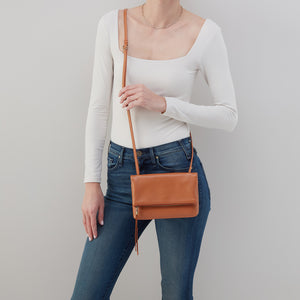 Grant Small Crossbody In Pebbled Leather - Butterscotch