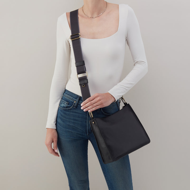 Cass Crossbody In Pebbled Leather - Black