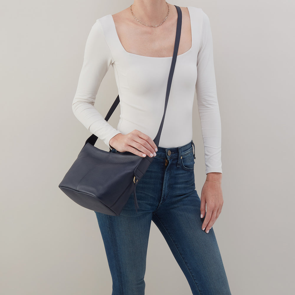 Collette Crossbody In Pebbled Leather - Sapphire