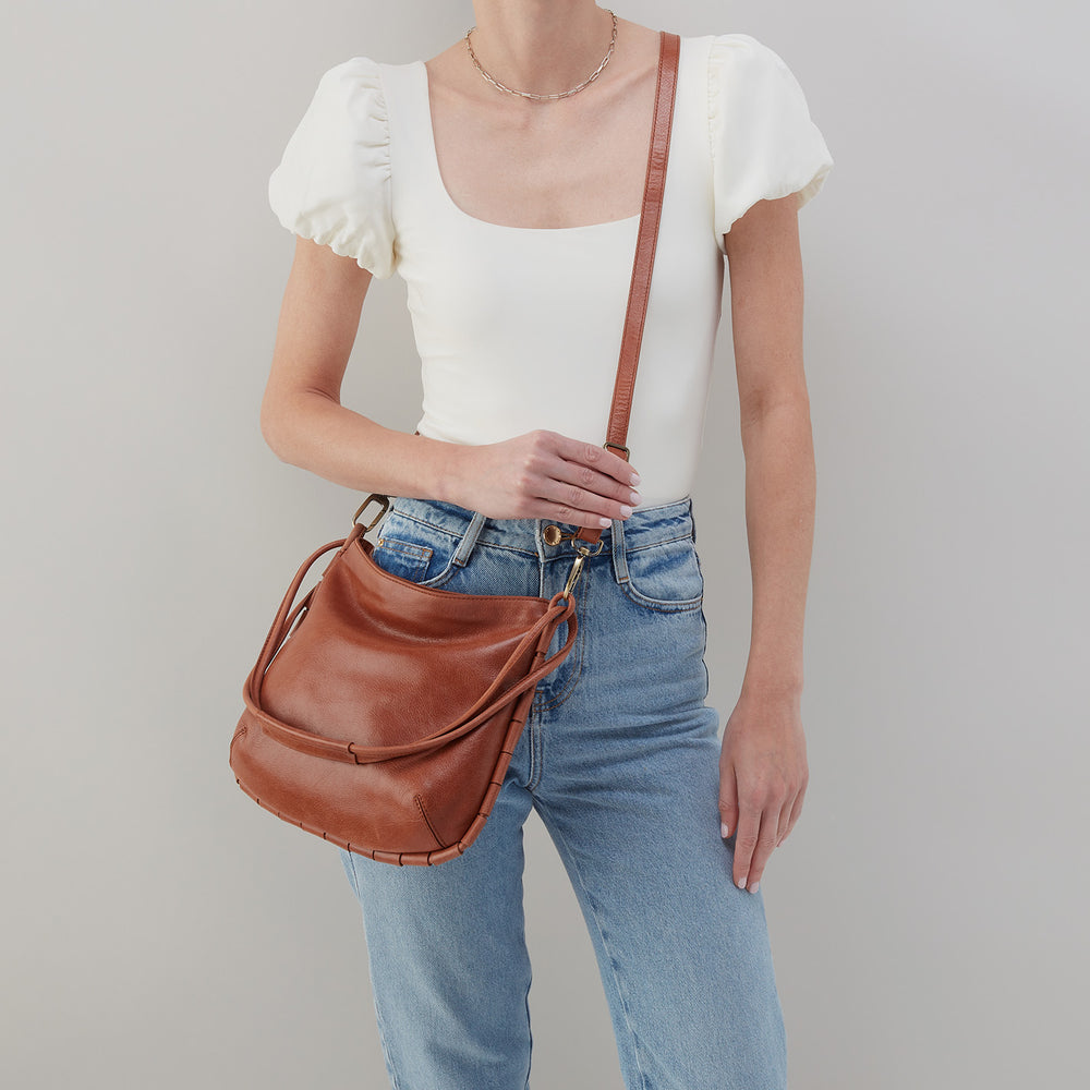 Phoebe Shoulder Bag In Santa Cruz Leather - Saddle