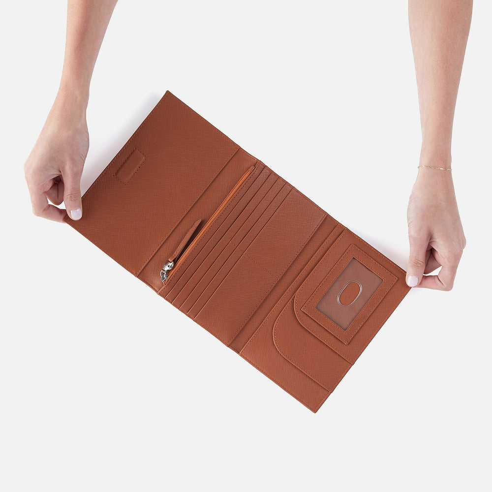 Essential Wallet Crossbody In Soft Saffiano Leather - Lion