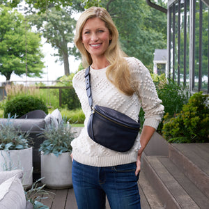 Juno Belt Bag In Smooth Leather - Navy