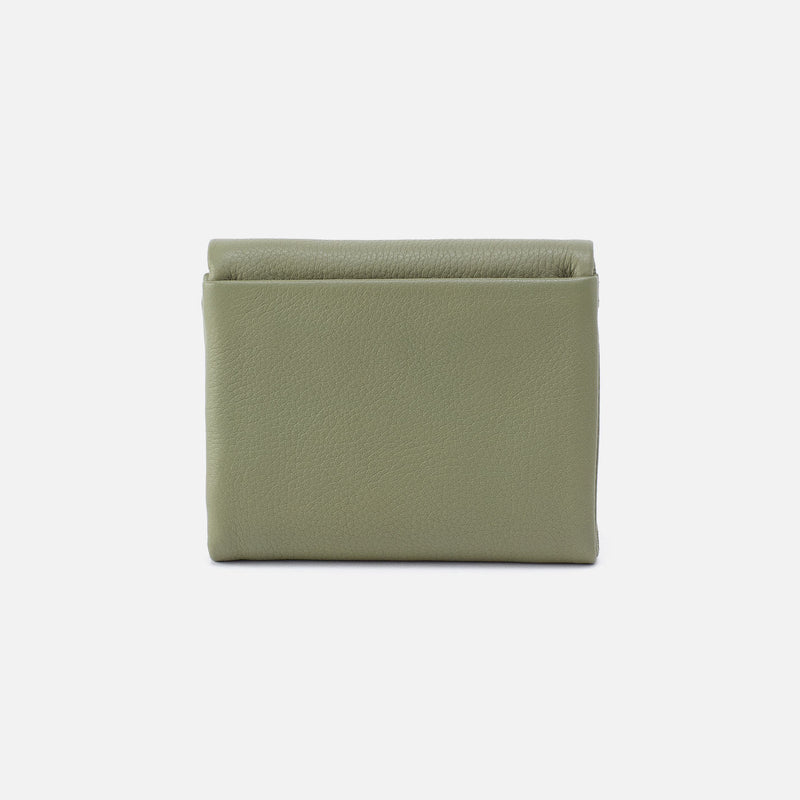 Fern Medium Trifold Wallet In Pebbled Leather - Watercress