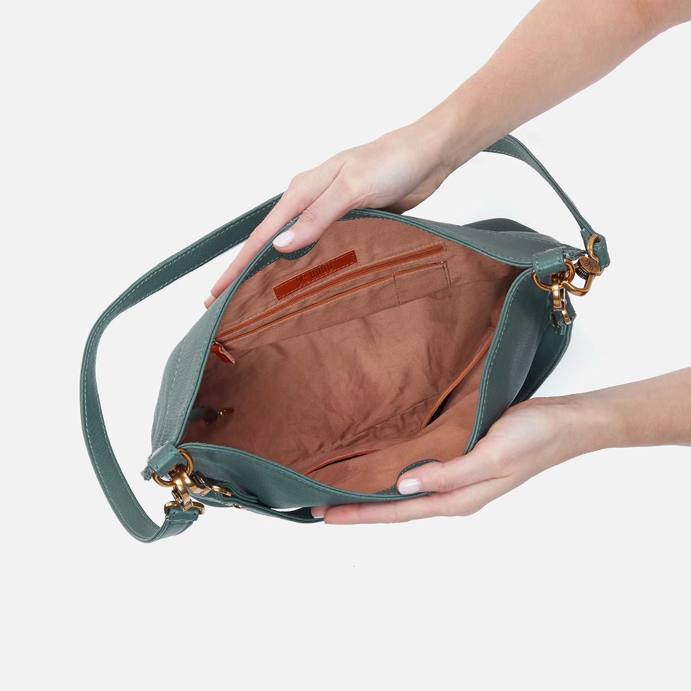 Pier Shoulder Bag in Pebbled Leather - Sage Leaf