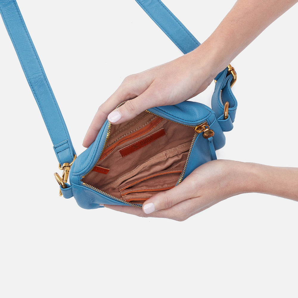 Fern Belt Bag in Pebbled Leather - Dusty Blue