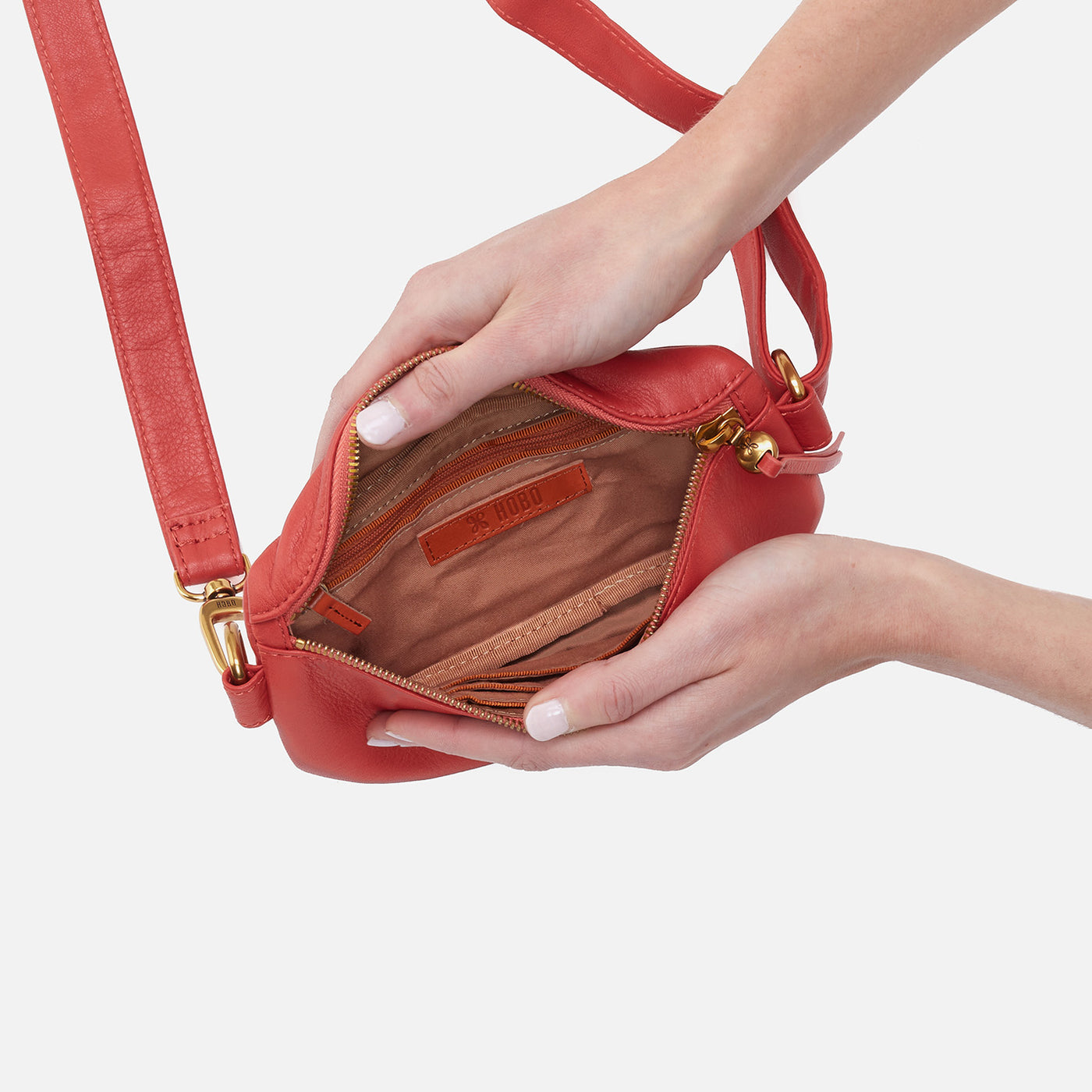 Fern Belt Bag In Pebbled Leather - Red Clay
