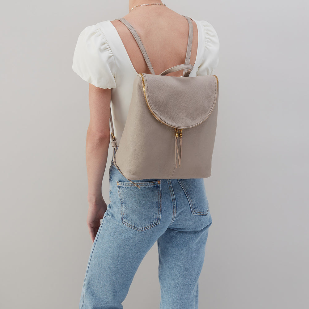 Fern Backpack In Pebbled Leather - Taupe