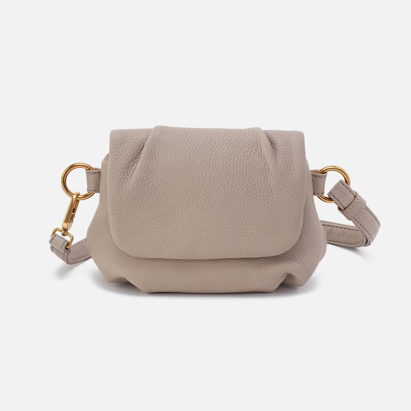 Harley Crossbody Sling In Pebbled Leather - Taupe