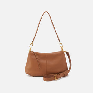 Advance Shoulder Bag In Pebbled Leather - Warm Honey