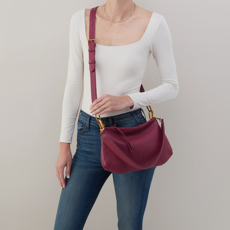 Advance Shoulder Bag In Pebbled Leather - Winter Orchid