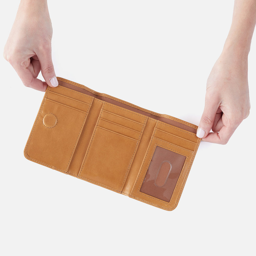 Jill Trifold Wallet In Polished Leather - Natural