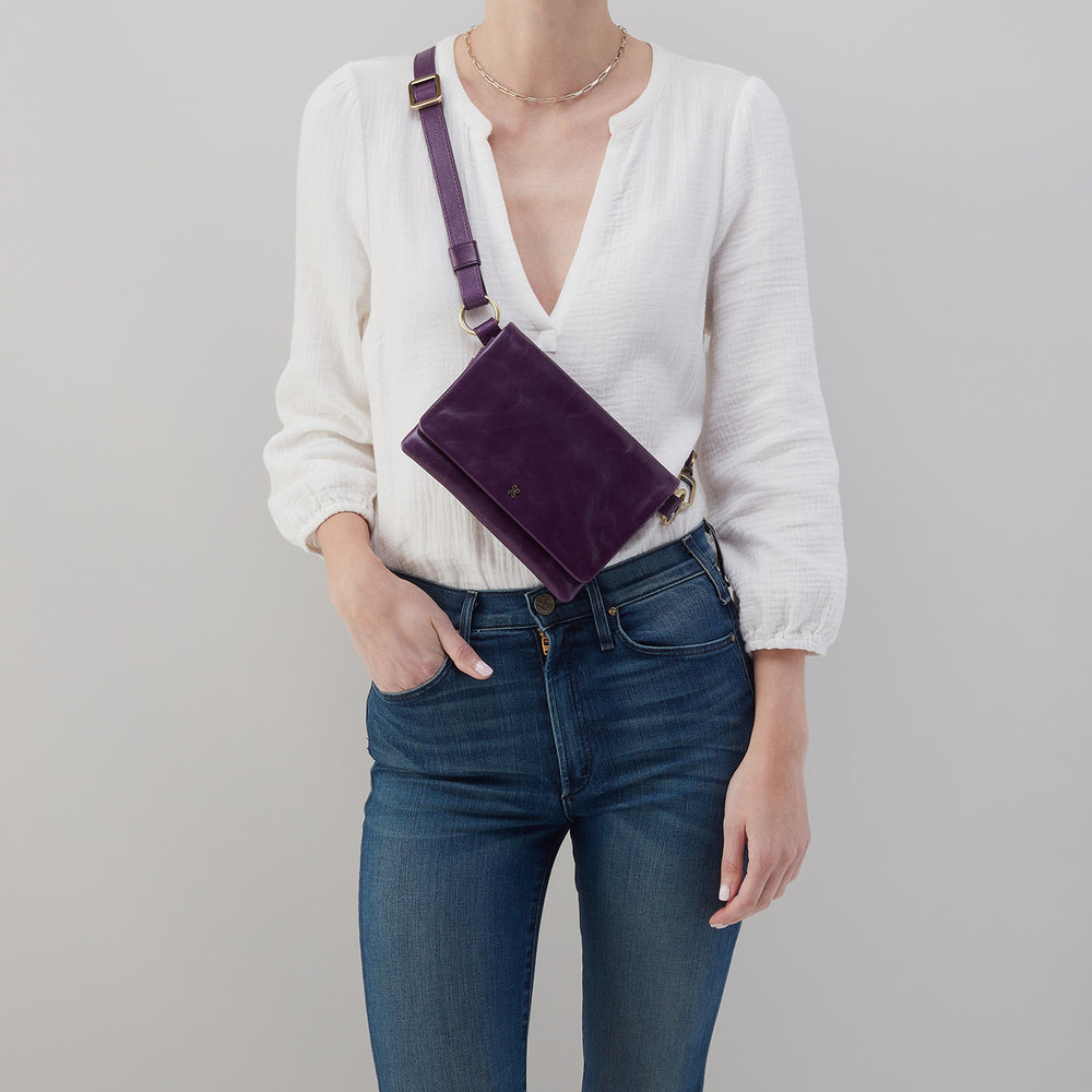 Winn Belt Bag in Polished Leather - Deep Purple