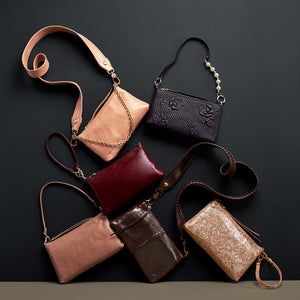 Darcy Crossbody In Polished Leather - Cashmere