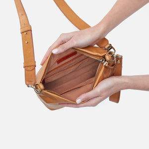 Ashe Crossbody In Polished Leather - Natural