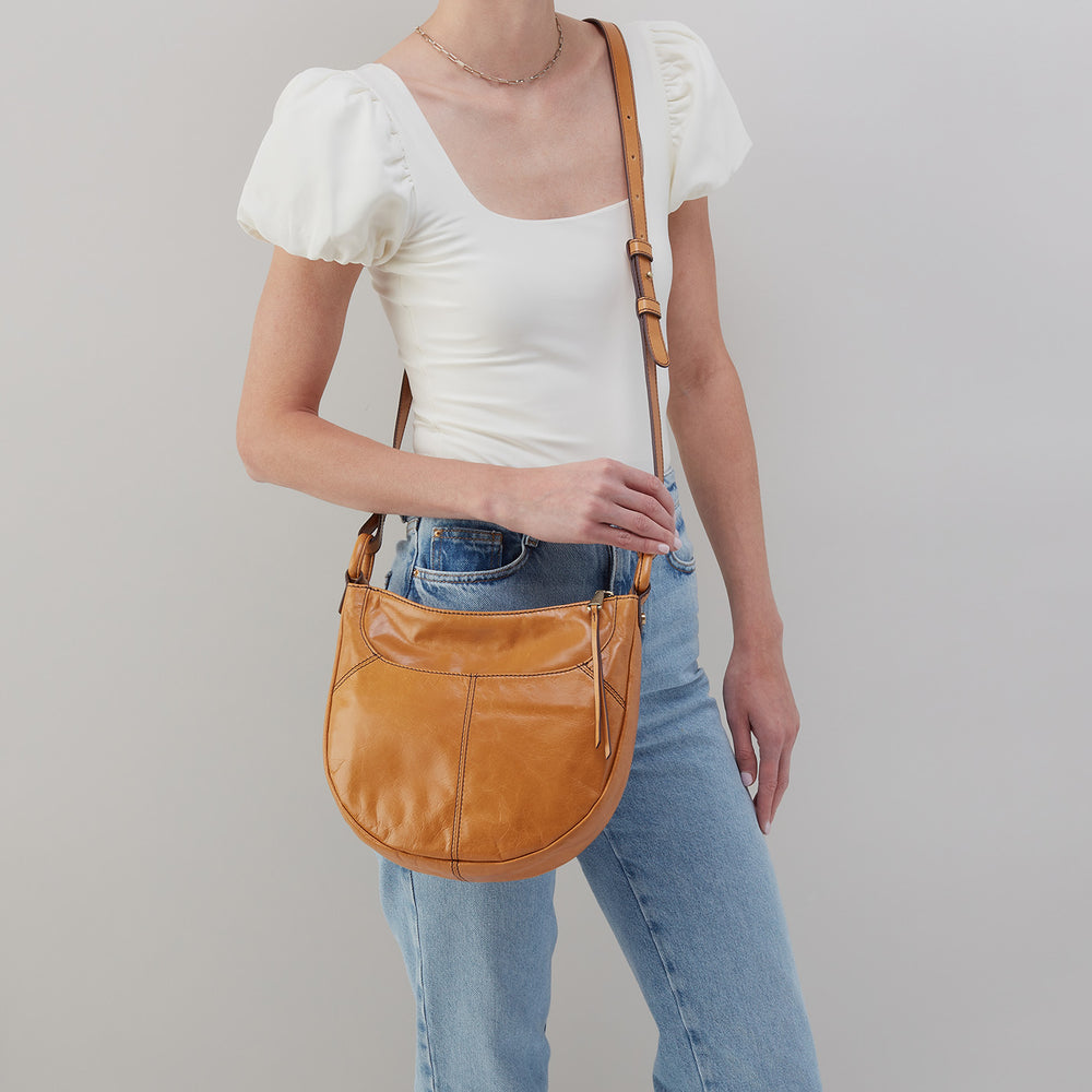 Sheila Scoop Crossbody in Polished Leather - Natural