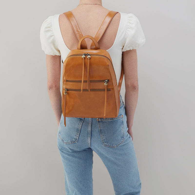 Billie Backpack In Polished Leather - Natural