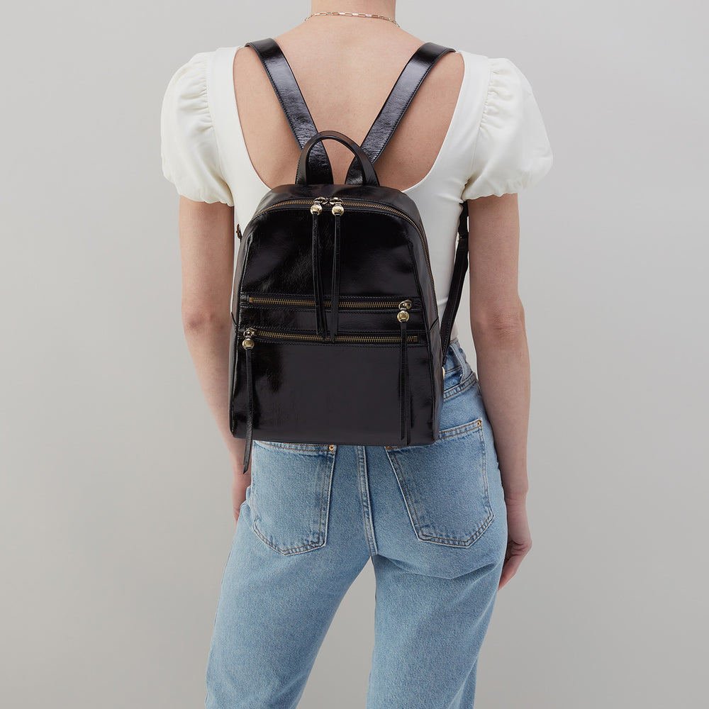 Billie Backpack In Polished Leather - Sand