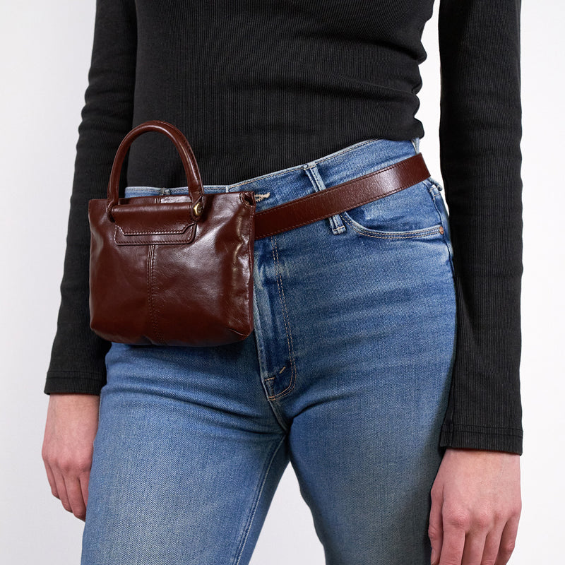 Sheila Belt Bag In Polished Leather - Chocolate