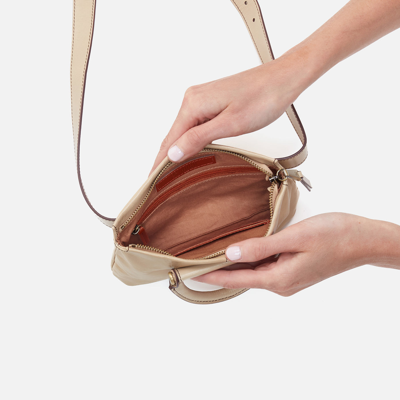 Sheila Belt Bag in Polished Leather - Quartz