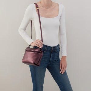 Logan Crossbody In Metallic Leather - Frosted Plum