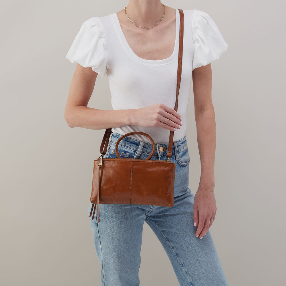 Sable Crossbody In Polished Leather - Truffle