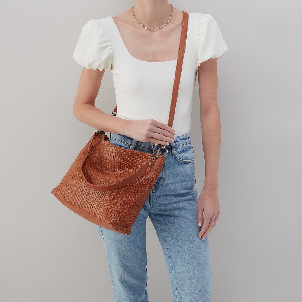 Pier Shoulder Bag in Wave Weave Leather - Wheat