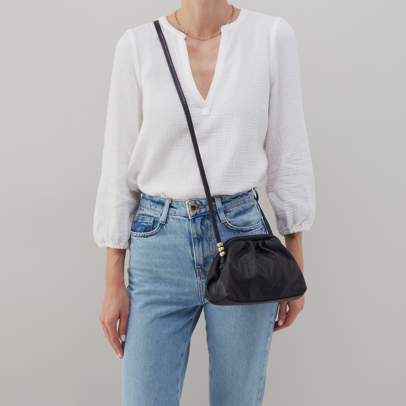 An Everyday Bag Essential: The Crossbody Bag — Art In The Find